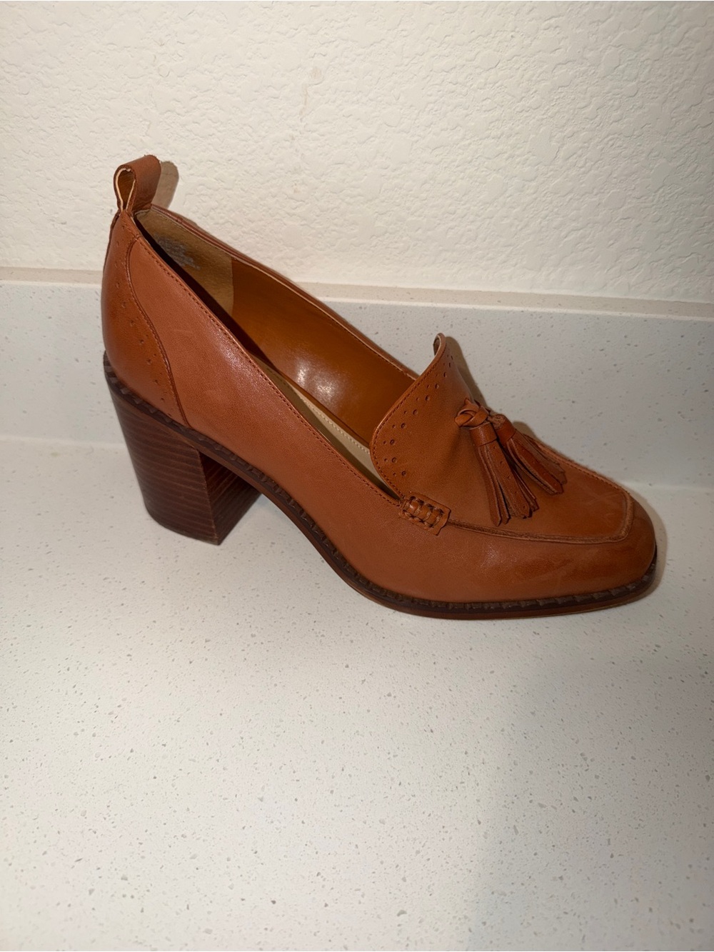 Vince Camuto Women’s Brown Leather Tassel Loafers Heels